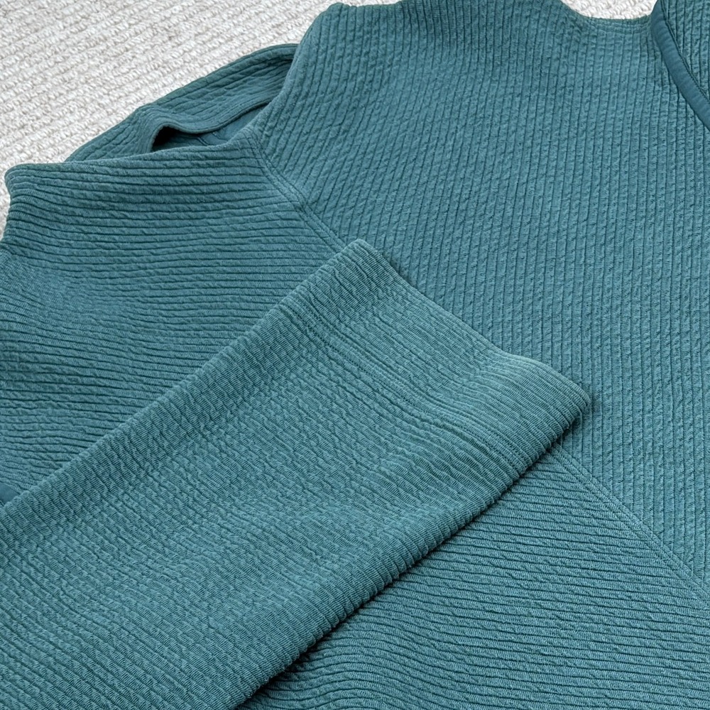 Lululemon On Repeat Mock Neck Size 4 Green Smoke Textured Athleisure Cozy